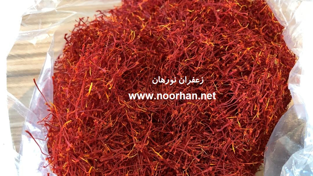 پوشال قلمدار